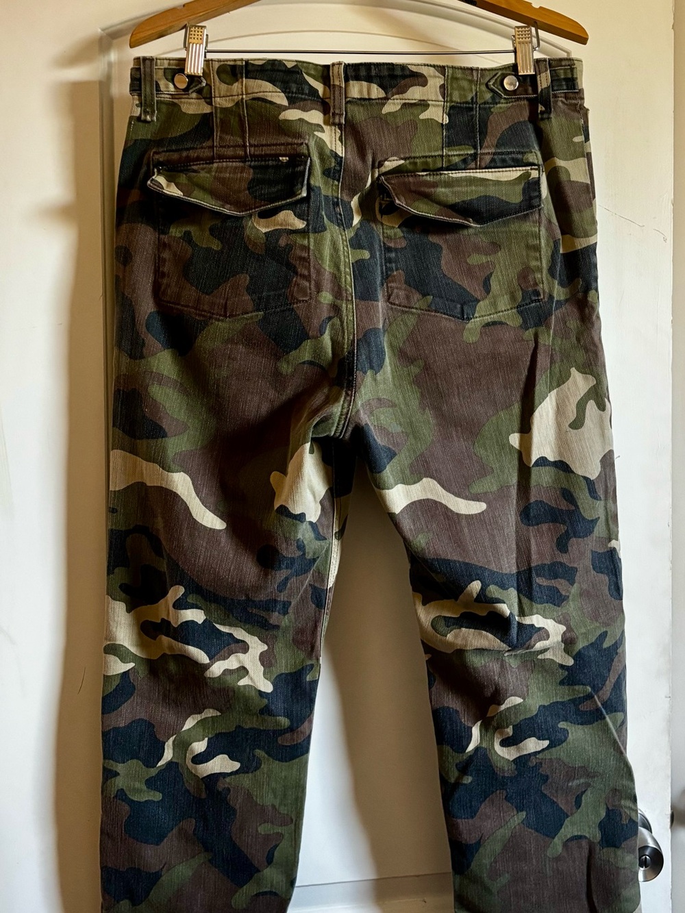 Veronica Beard Gisela 10.5" Straight Leg Crop Camo Jeans - Picture 3 of 8